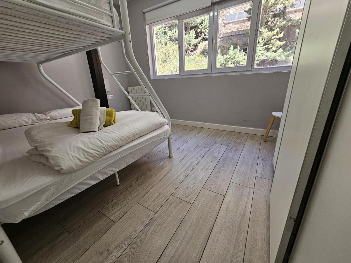 סיירה נבדה Precioso Apartamento En La Plaza מראה חיצוני תמונה